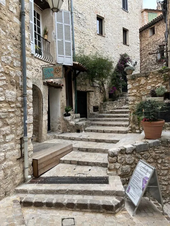 Carpe Diem Tourrettes-sur-Loup France